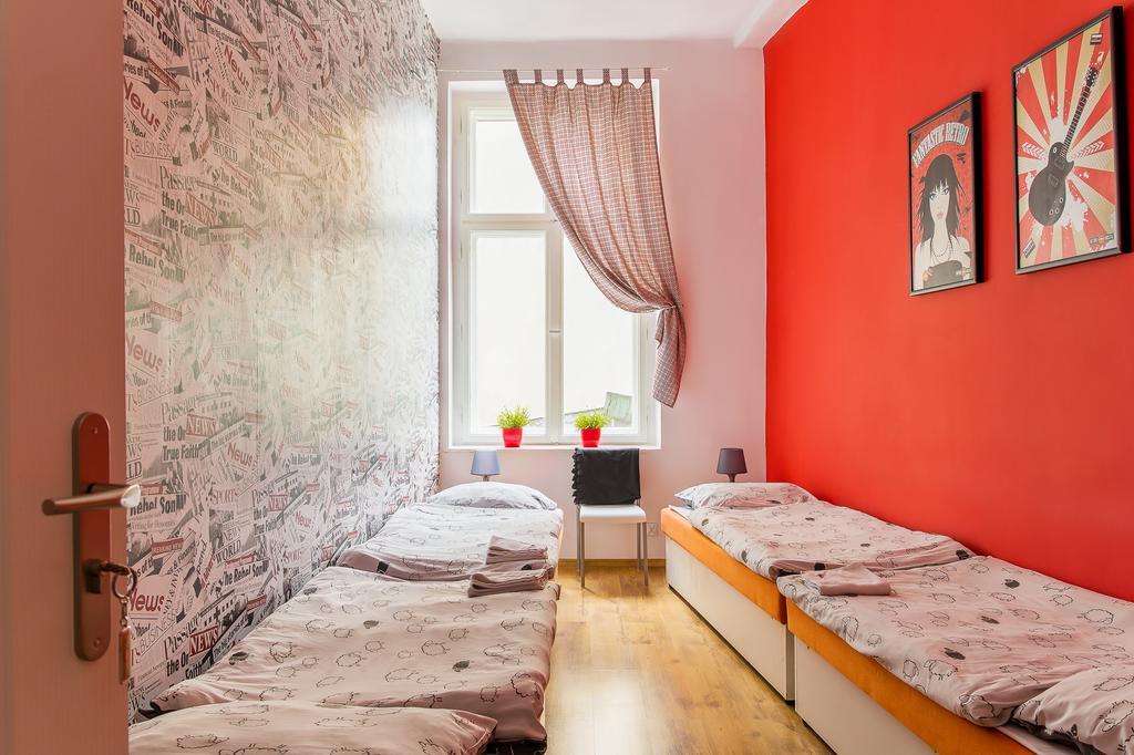 Retro Hostel Poznań Rom bilde