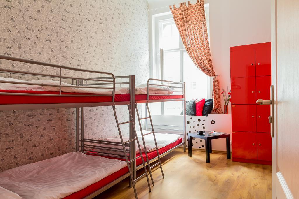 Retro Hostel Poznań Rom bilde