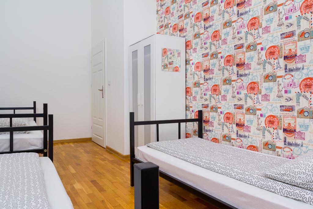 Retro Hostel Poznań Rom bilde