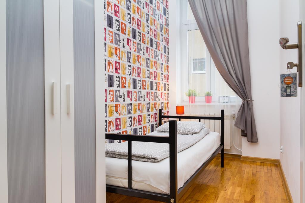 Retro Hostel Poznań Rom bilde