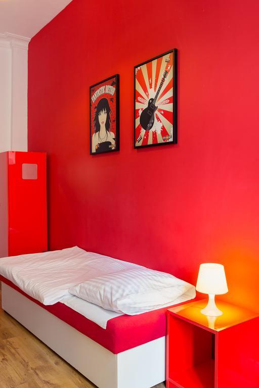 Retro Hostel Poznań Rom bilde